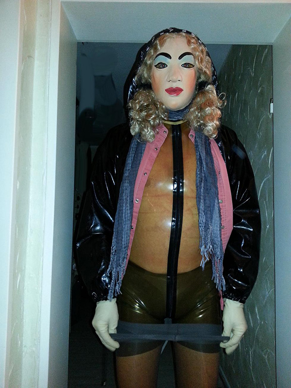 Gummipuppe008